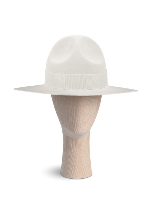  Nisa White Hat